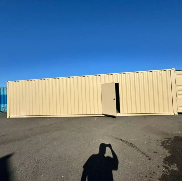 40ft shipping container with man door